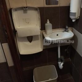 Hrabal Söröző Budapest - Mosdó