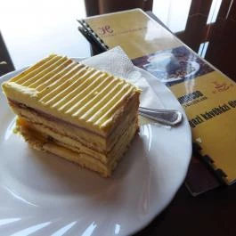 Huber Cukrászda, Sümeg - Étel/ital