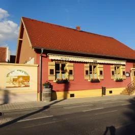 Huber Étterem , Fertőrákos - Külső kép