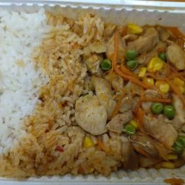 Hue Xua Bistro - Pho Vietnami Büfé Budapest - Étel/ital