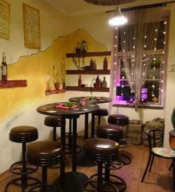 Hunyadi Lakásbisztró & Kézműves Söröző