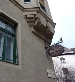 Hunyadi Lakásbisztró & Kézműves Söröző