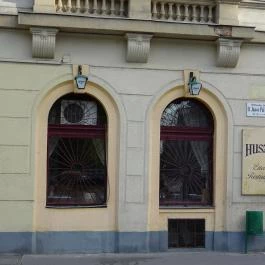Huszár Étterem Budapest - Külső kép