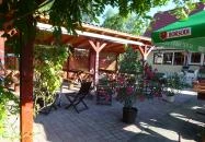 Hydra Terasz & Kikötő Sződliget