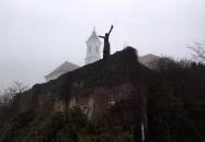 I. Géza király szobra Vác