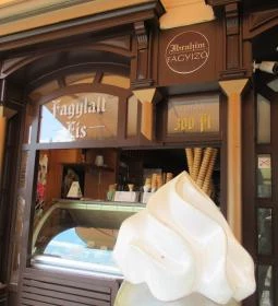 Ibrahim Kávézó, Étterem & Fagylaltozó