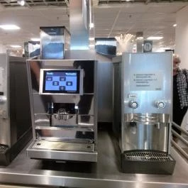 IKEA Budapest Étterem, Budapest - Belső