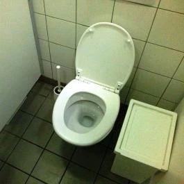 IKEA Budapest Étterem, Budapest - Mosdó