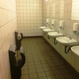 IKEA Budapest Étterem, Budapest - Mosdó