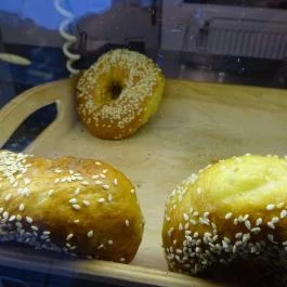 INEZ Bagel Shop Budapest - Étel/ital