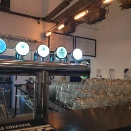 Inga Kultúrkávézó Budapest - Étel/ital