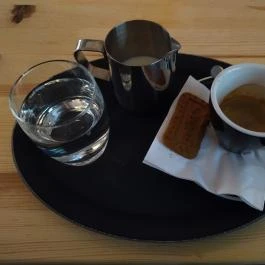 Inga Kultúrkávézó Budapest - Étel/ital