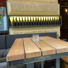 Innio Wine Bar Budapest - Belső