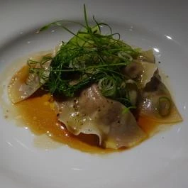 Innio Wine Bar Budapest - Étel/ital