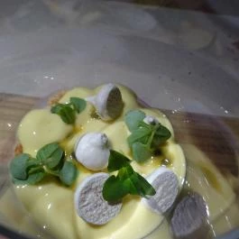 Innio Wine Bar Budapest - Étel/ital