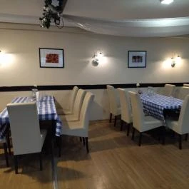 Ínyenc Kert Étterem & Kávéház Budapest - Belső