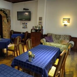 Ínyenc Kert Étterem & Kávéház Budapest - Belső