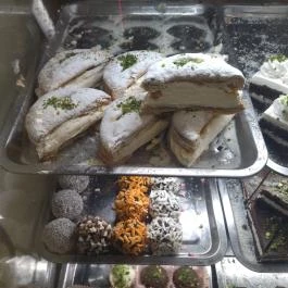 Iran Cukrászda Budapest - Étel/ital
