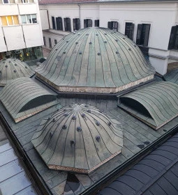 Irgalmasok Veli Bej Fürdője