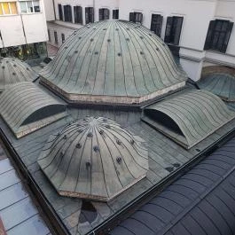 Irgalmasok Veli Bej Fürdője, Budapest - Belső