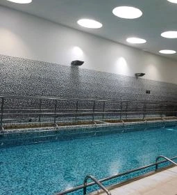 Irgalmasok Veli Bej Fürdője