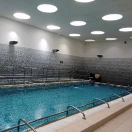 Irgalmasok Veli Bej Fürdője Budapest - Egyéb