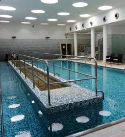 Irgalmasok Veli Bej Fürdője