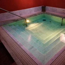 Irgalmasok Veli Bej Fürdője Budapest - Egyéb