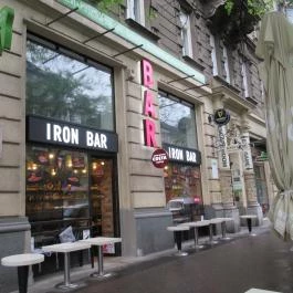 Iron Bar Budapest - Külső kép