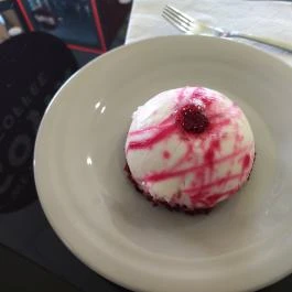 Istanbul Cukrászda Budapest - Étel/ital