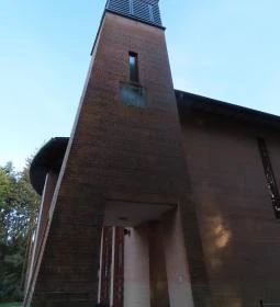 Isteni Irgalmasság templom 