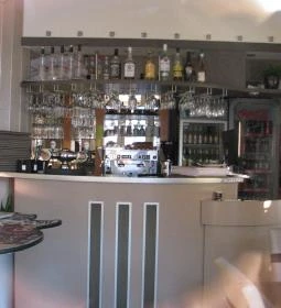 Italia Pizzeria & Étterem