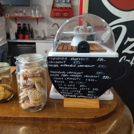 Izé Café Budapest - Étel/ital