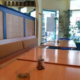 Izé Faloda - Radnóti Miklós utca, Budapest - Belső