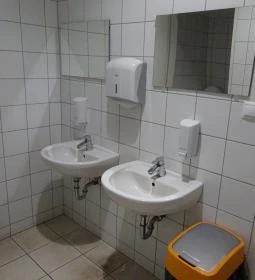 Jakó Cukrászda és Étterem