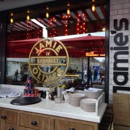 Jamie Oliver's Italian Budapest - Külső kép