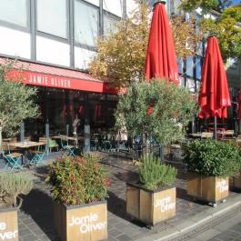 Jamie Oliver's Italian Budapest - Egyéb