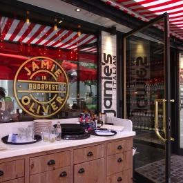 Jamie Oliver's Italian Budapest - Külső kép