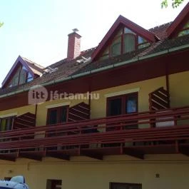 Zsanett Hotel Balatonkeresztúr - Külső kép