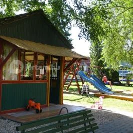 Zsanett Hotel Balatonkeresztúr - Külső kép