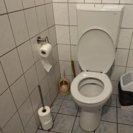 Jaromír'68 Cseh Sörbisztró Budapest - Mosdó