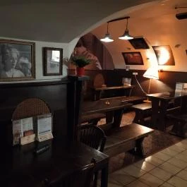 Jaromír '68 Cseh Söröző Budapest - Belső