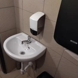 Jaromír '68 Cseh Söröző Budapest - Mosdó