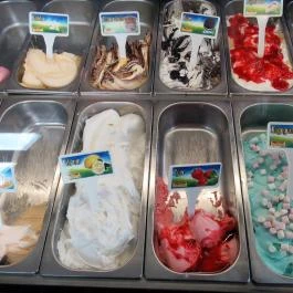 Jávor Cukrászda & Fagyizó Dabas - Étel/ital