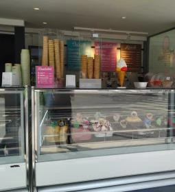 Jázmin Cukrászda - Pünkösdfürdő