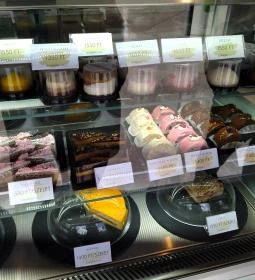 Jázmin Cukrászda - Pünkösdfürdő