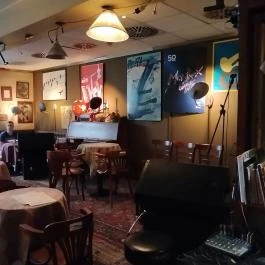 Jedermann Budapest - Belső