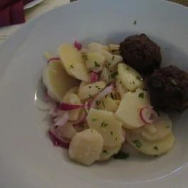 Jedermann Budapest - Étel/ital