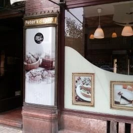 A Pesti Jégbüfé, Budapest - Belső