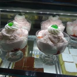 A Pesti Jégbüfé, Budapest - Étel/ital